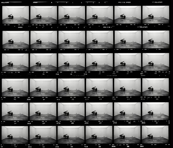 Ugo Mulas. Vitalità del negativo - Documenting the Seminal Exhibition of the Italian Avant-garde